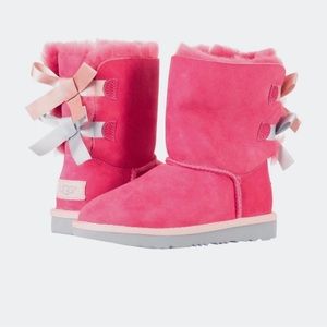 NWOT Ugg boots big kid 5